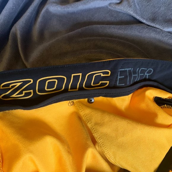 Zoic mountain bike shorts, size 3xl, great cond.velcro waist, many pockets - Picture 5 of 6